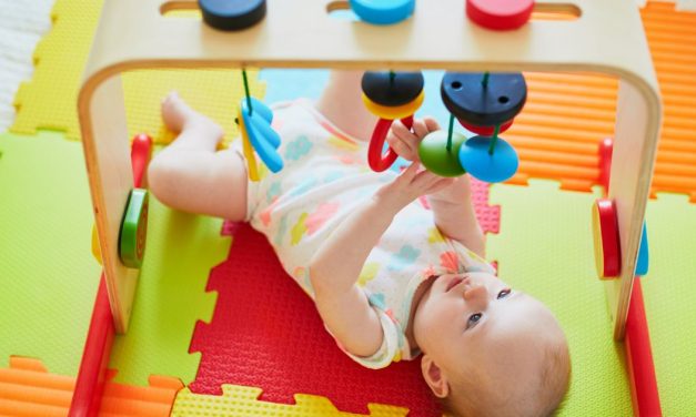 Comment choisir le meilleur tapis d’éveil pour le développement de votre bébé ?